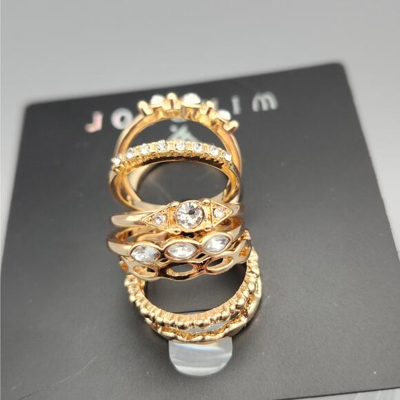 Windsor 8 Piece Ring Set Gold-tone Crystal Accent Stack Bands Size 7 Fashion New - Picture 14 of 16